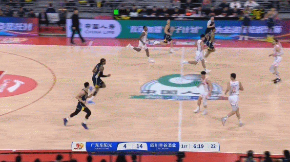 DB视讯百家乐😫开局不利！广东被四川打出14-4&莫兰德冲篮下再走步失误