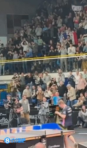 DB真人旗舰冲动😨大勒布伦输给弟弟后怒捶球桌导致手指骨折,伤缺多项赛事