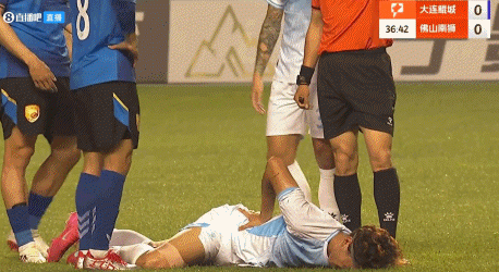 DG视讯官网平台半场-大连鲲城0-0佛山南狮 萨比尔送大礼樊津铭扑点救主