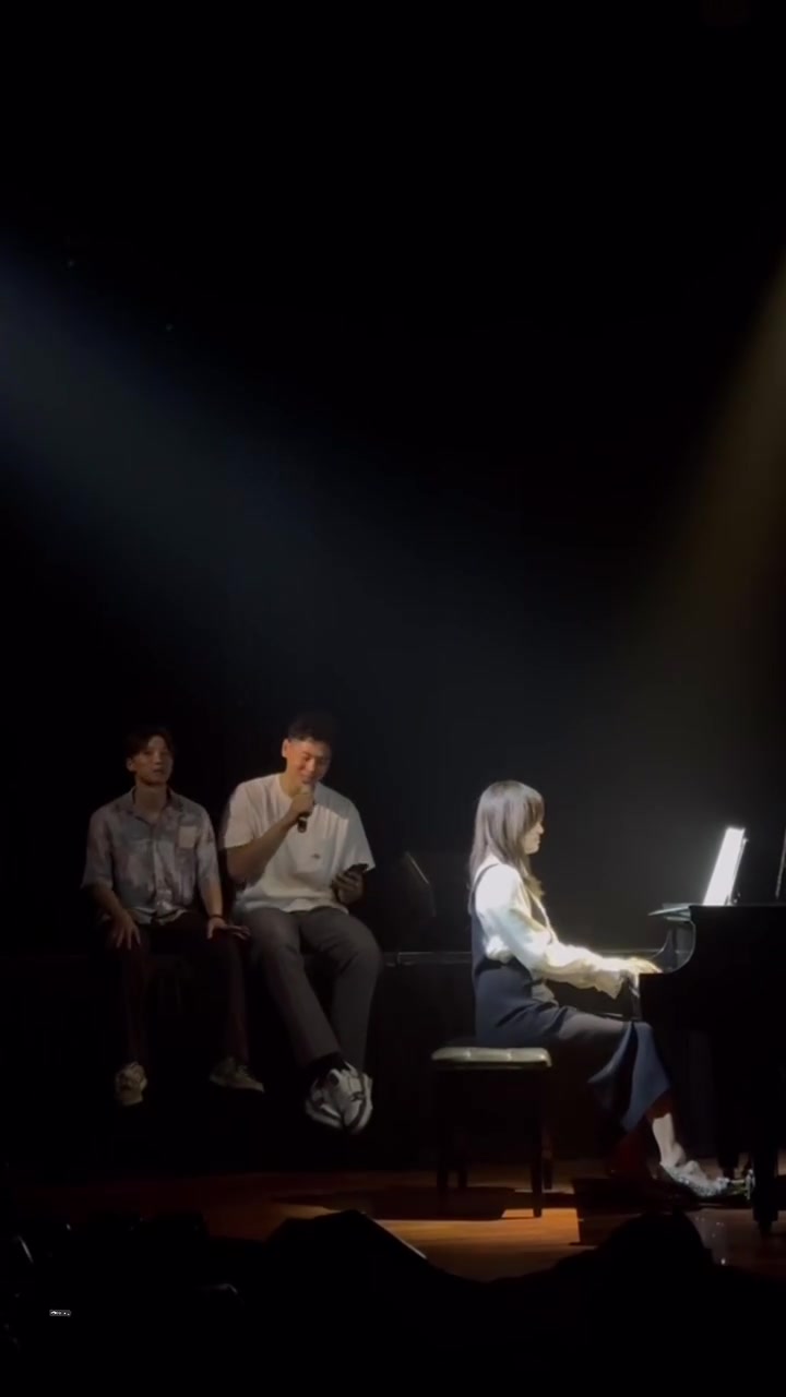 DB视讯官网🤯打球里唱歌最好的？崔永熙一展歌喉清唱《单车》《富士山下》